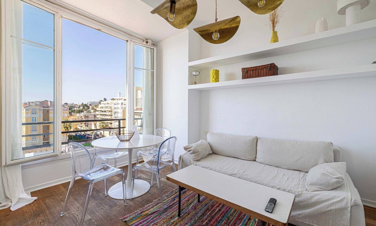 Fabron Apartment | Air-conditioned Seafront Apartment – Nice