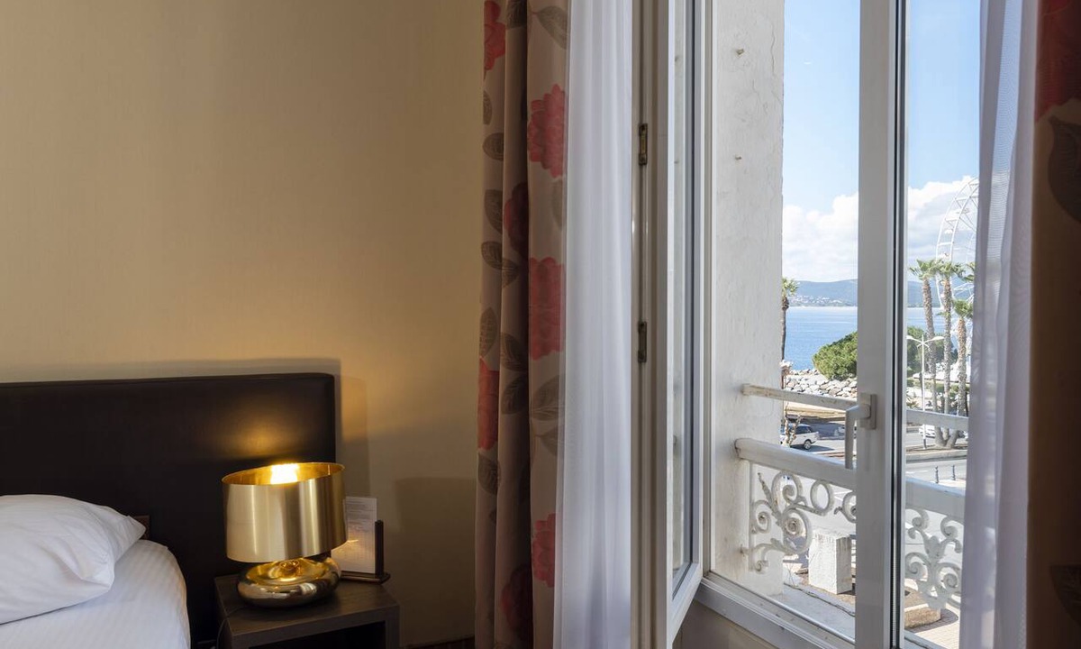 Saint-Raphael Hotel | Excelsior