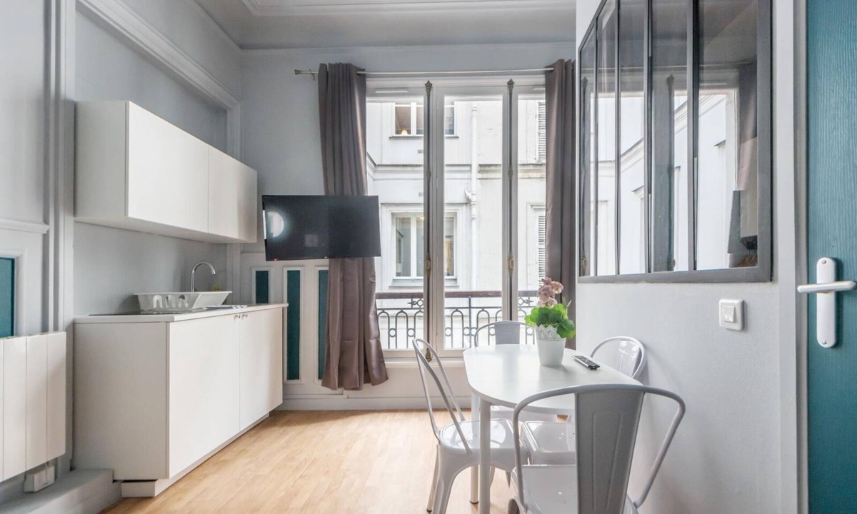 Madeleine Apartment | Saint-Lazare - Opéra : lovely flat for 4
