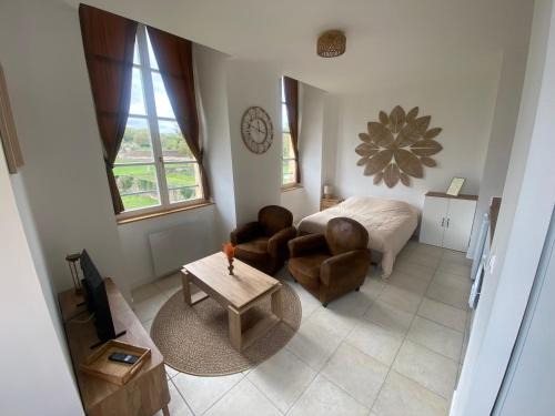 Chaumot Apartment | Studio Château de Passy