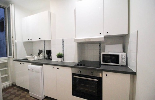 Quartier de la Goutte-d'Or Resort | 68 m² Private room ∙ 1 bedroom ∙ 3 guests