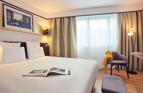 Les Puces de Saint-Ouen Hotel | Mercure Paris Saint-Ouen