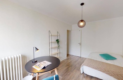 Batignolles Resort | 106 m² Private room ∙ 1 bedroom ∙ 1 guest