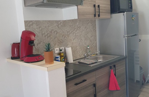 Laval Apartment | Charming functional studio downtown