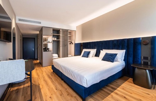 Albate Hotel | Como Hills