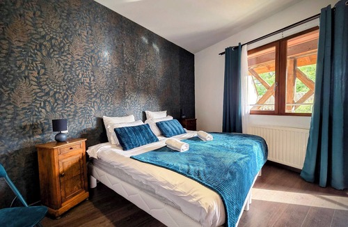 Perouges House | le clos des roses