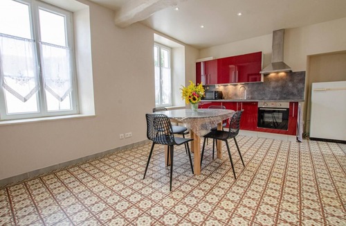 Fontaine-les-Gres House | Le Nid d'Hirondelles