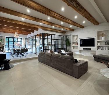 Cournonterral House | Maison Amara