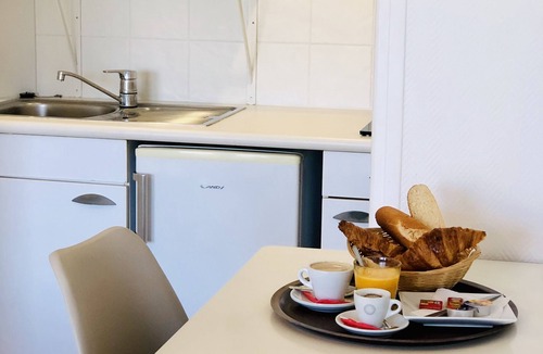 Cros-de-Cagnes Apartment | Studiotel