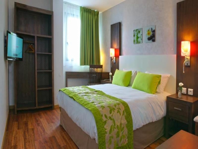 Photo of Bedroom in Villejuif