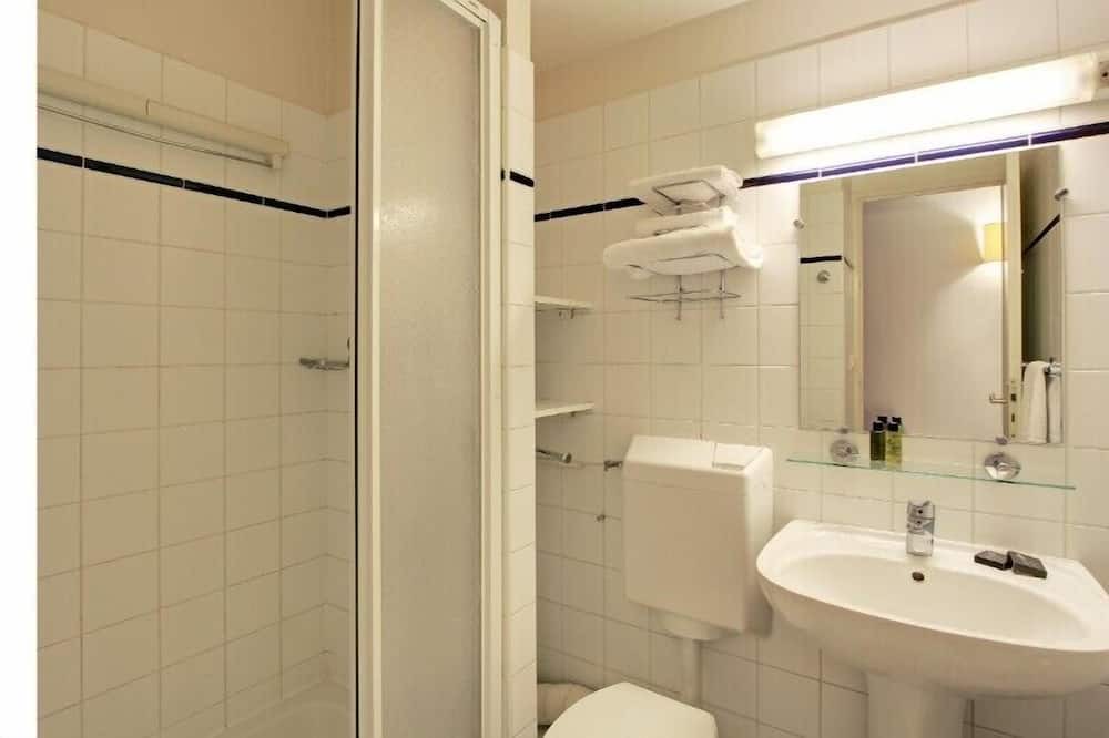 Photo of Bathroom in Les Lilas