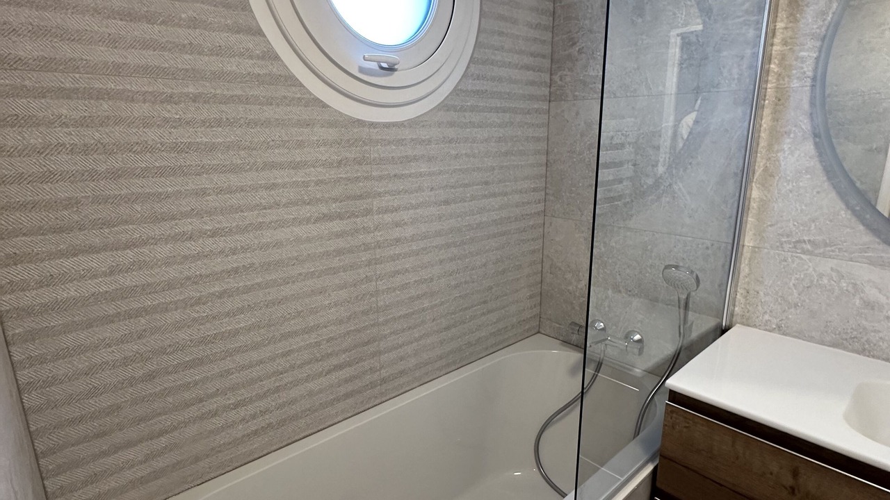 Photo of Bathroom in 20th Arrondissement