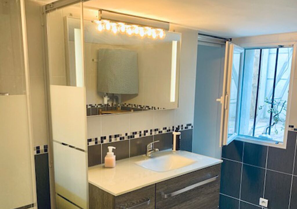 Photo of Bathroom in Le Bois de Gaumont