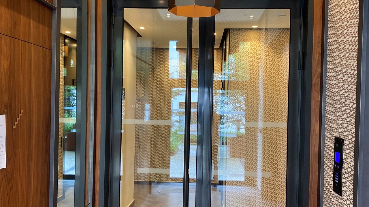 Photo of Others in Puteaux