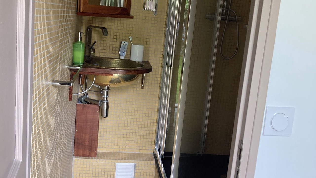 Photo of Bathroom in Noisy-le-Sec