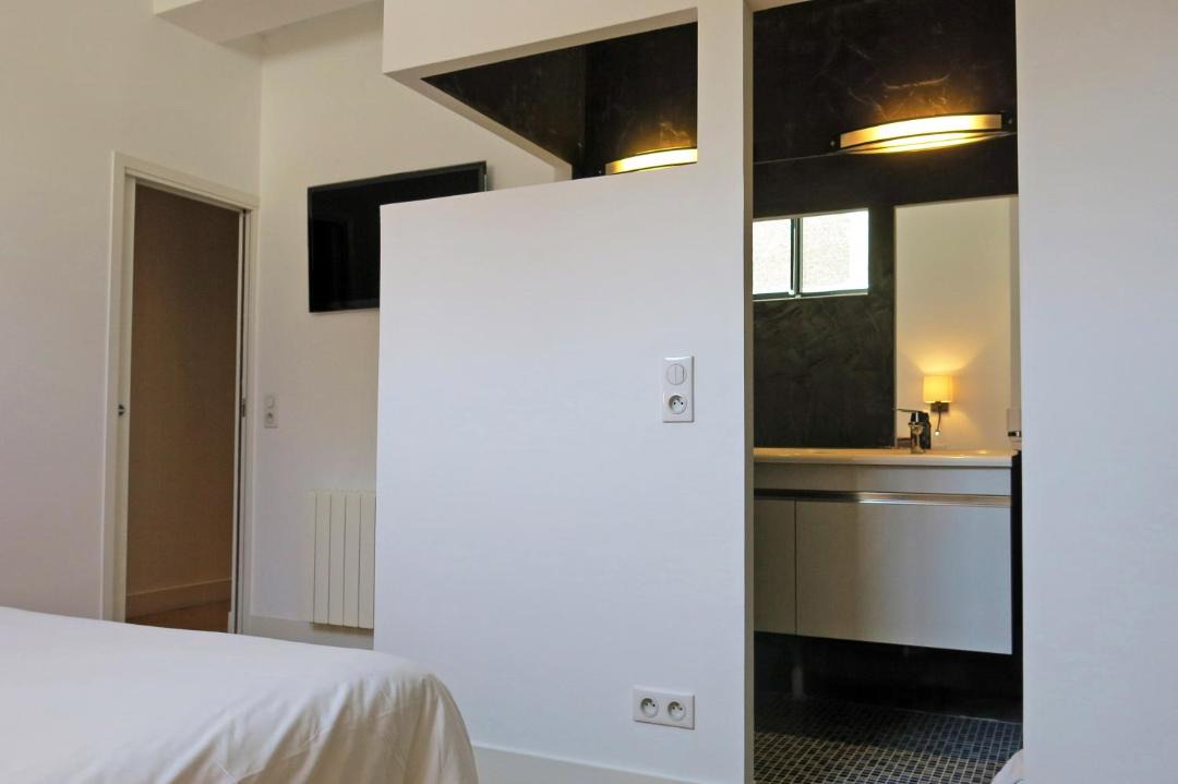 Photo of Others in Porte-Saint-Martin