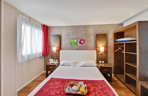 Villejuif Hotel | Urban by Balladins Villejuif